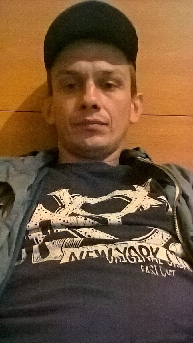  13241564  Evgen, 44 ,    