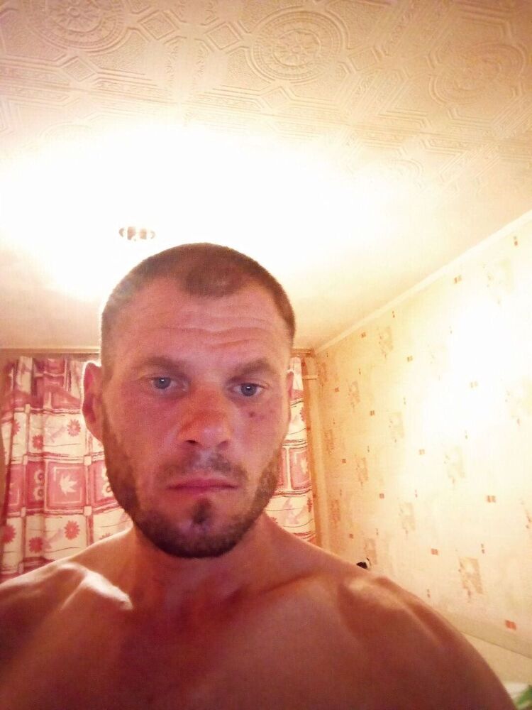  36220444  Vova, 40 ,    