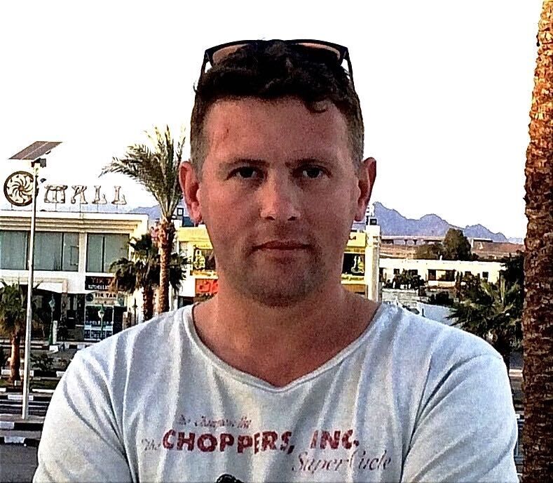  44267184  Pavel, 47 ,    