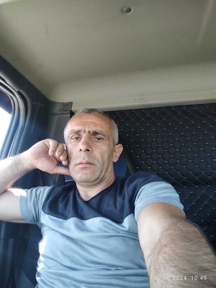  43721934  ARMAN, 48 ,    