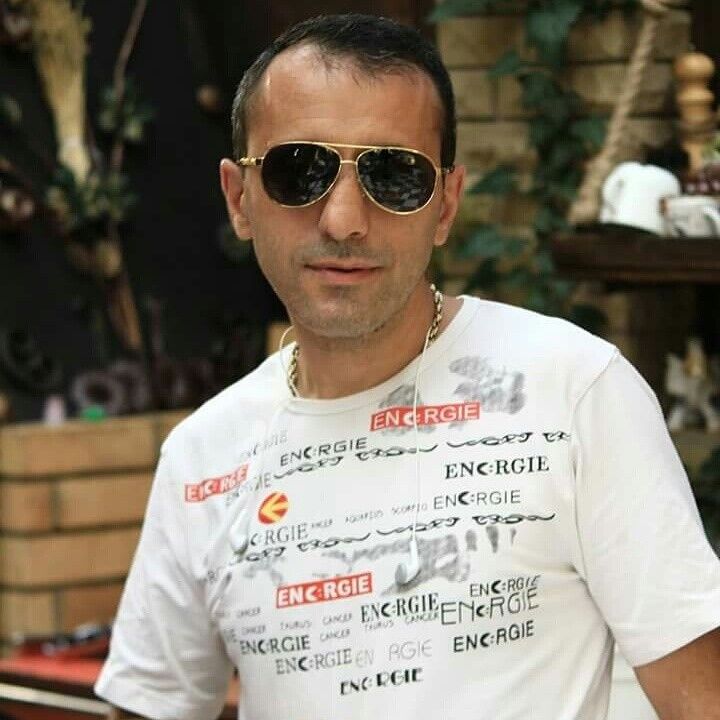  ,   Valera, 52 ,   
