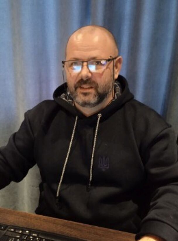  53151714  Nikita, 49 ,    