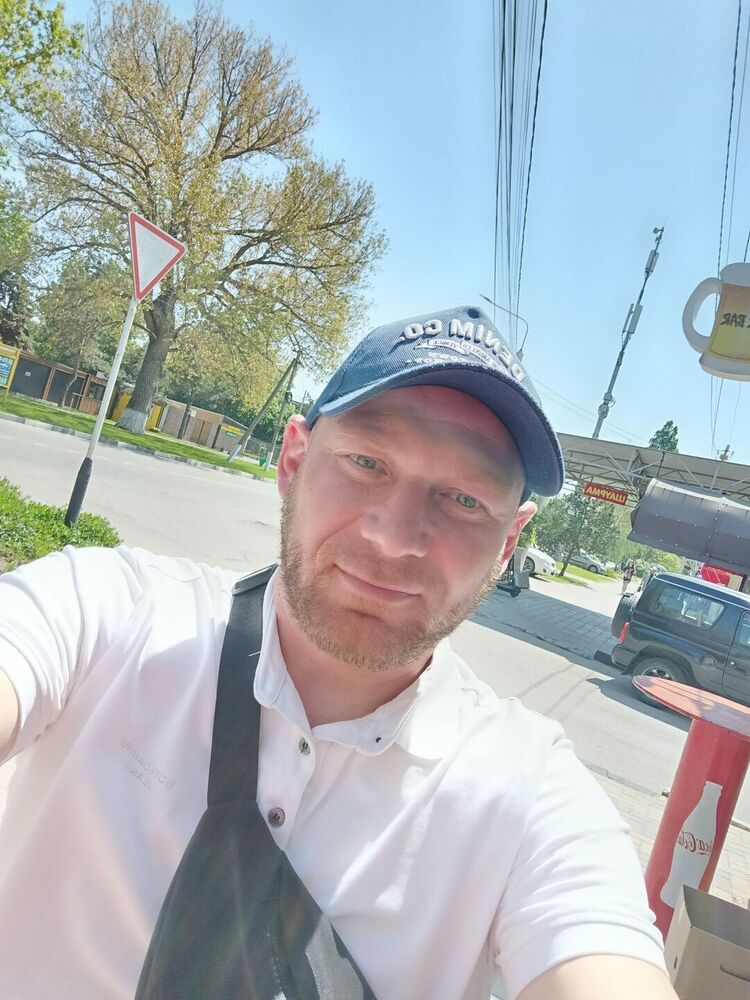  ,   Vasily, 37 ,     , c 