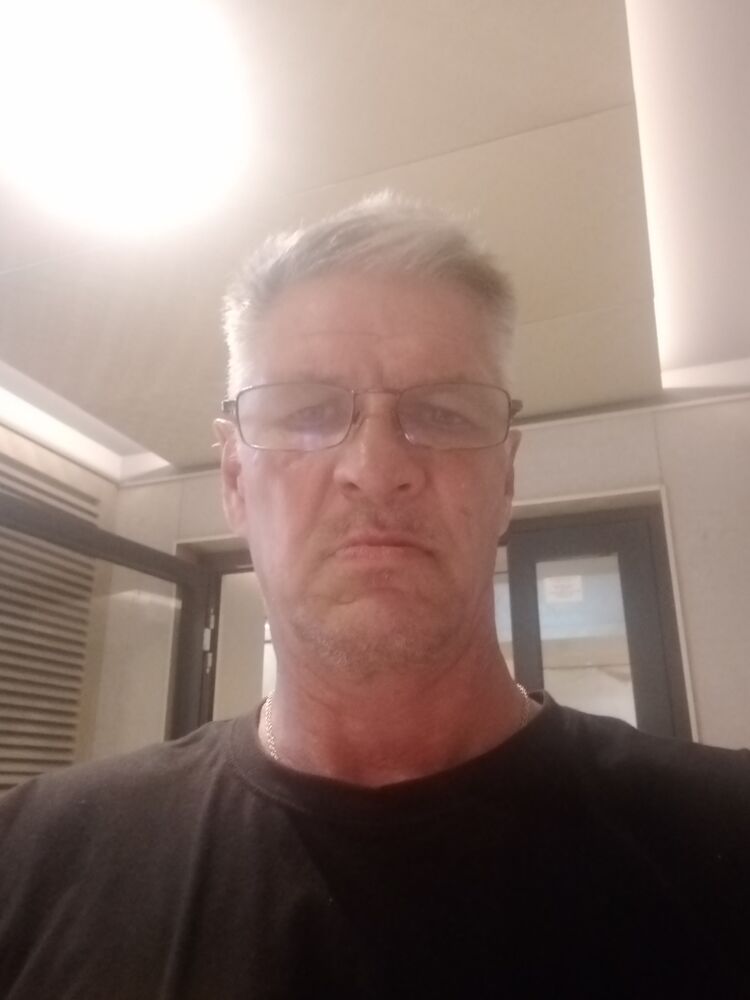  52496814  SERGEI, 54 ,    