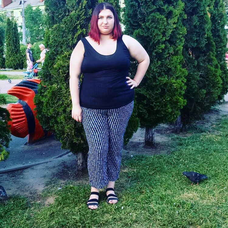  32257264  Alexandra, 30 ,    