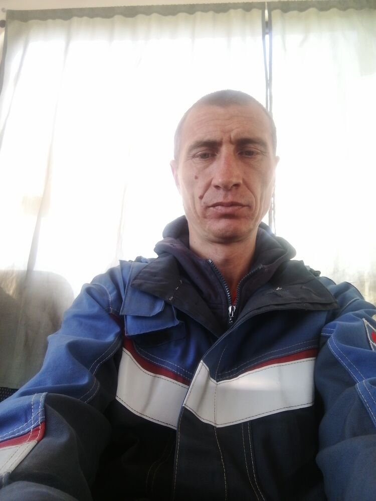  34891874  Stas, 41 ,    