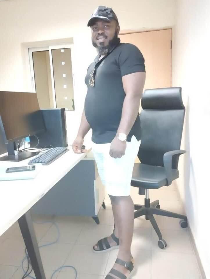  Lagos,   Henrob, 39 ,   ,   , c , 