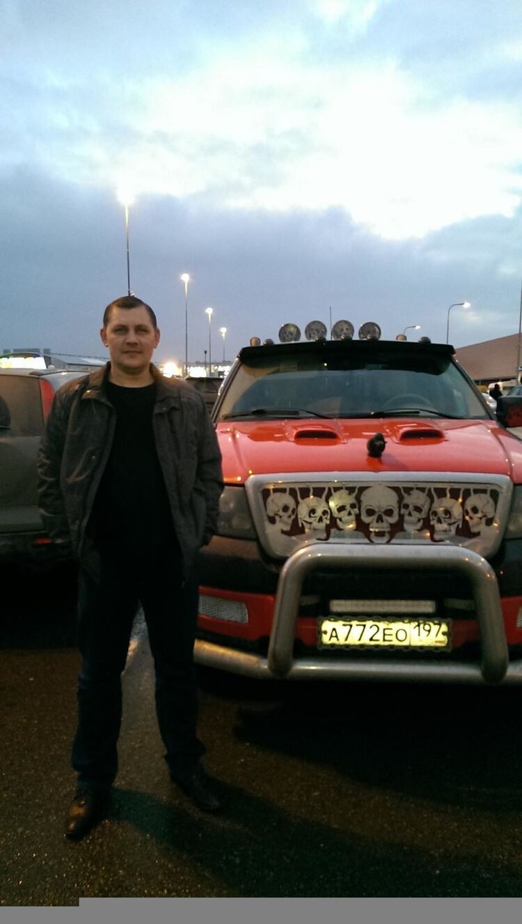  ,   Vladislav, 46 ,   ,   , c , 