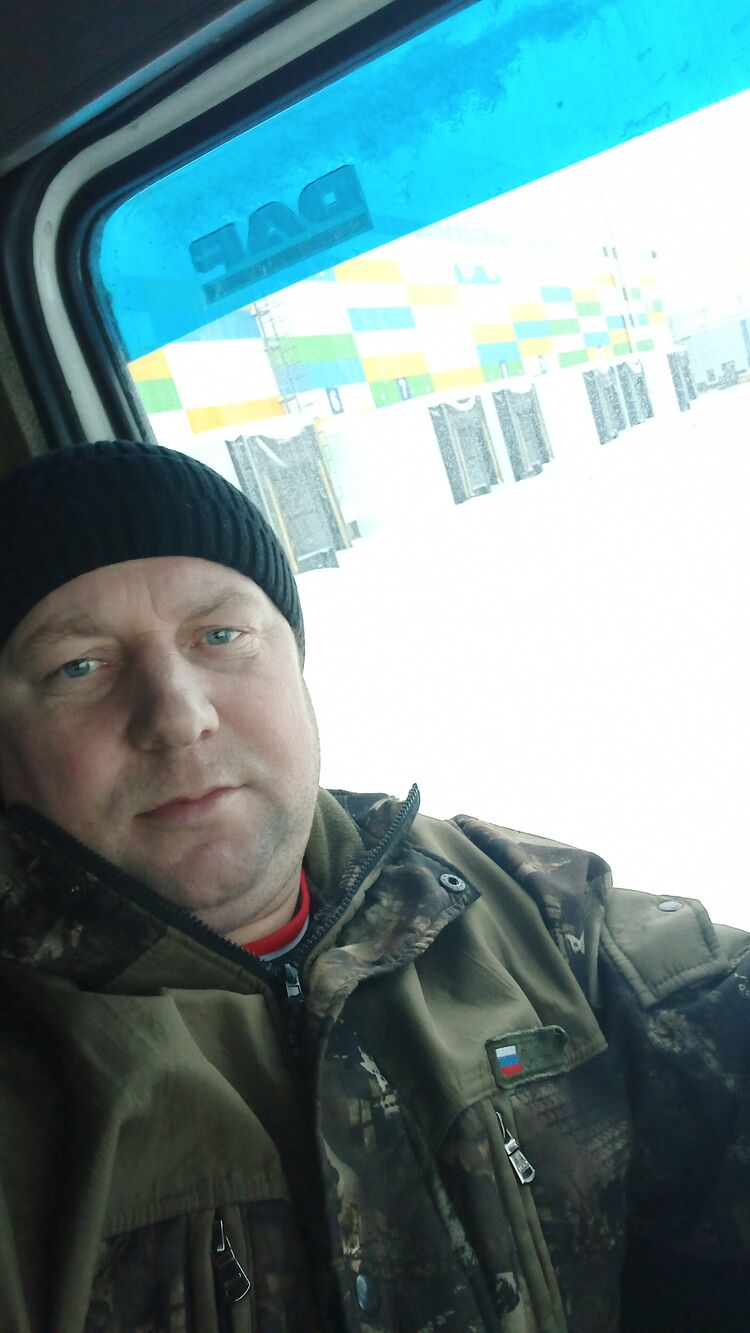  43810824  Aleksandr, 40 ,    