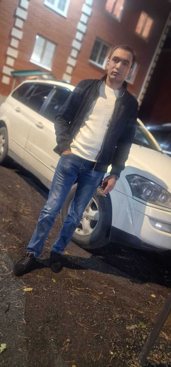  45586664  Andrei, 36 ,    