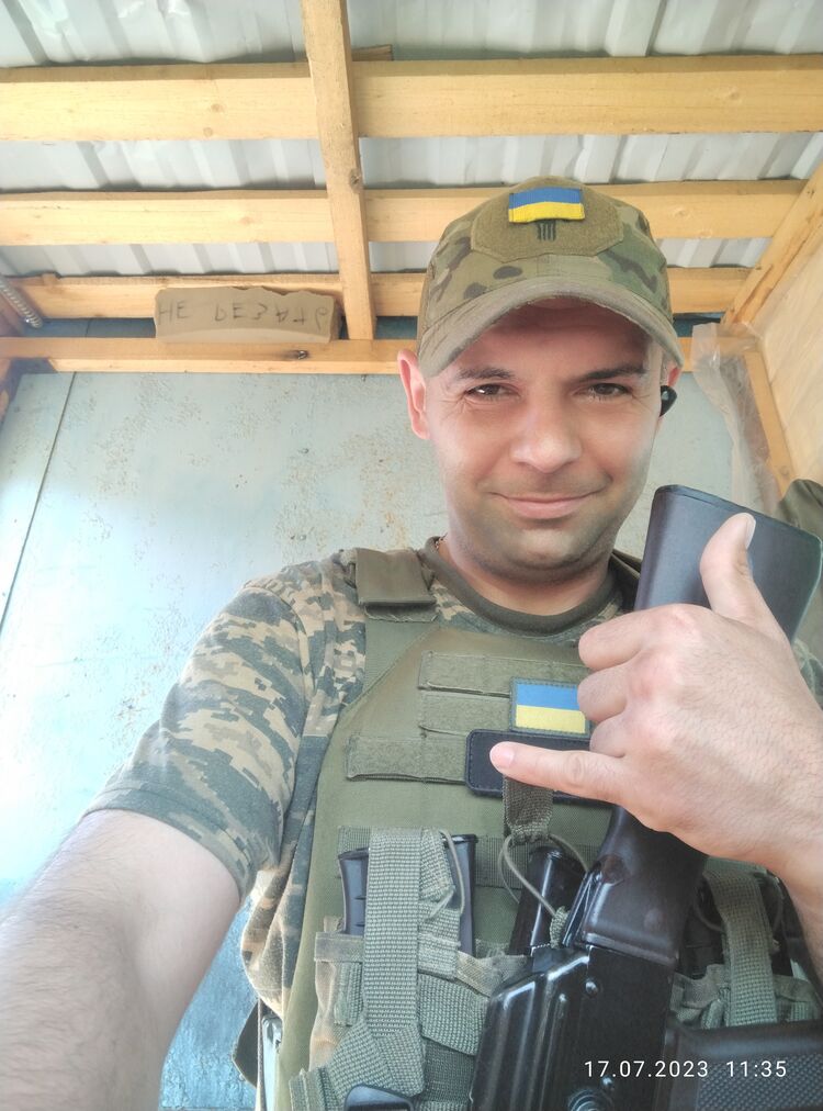  36178354  YARIK, 37 ,    -