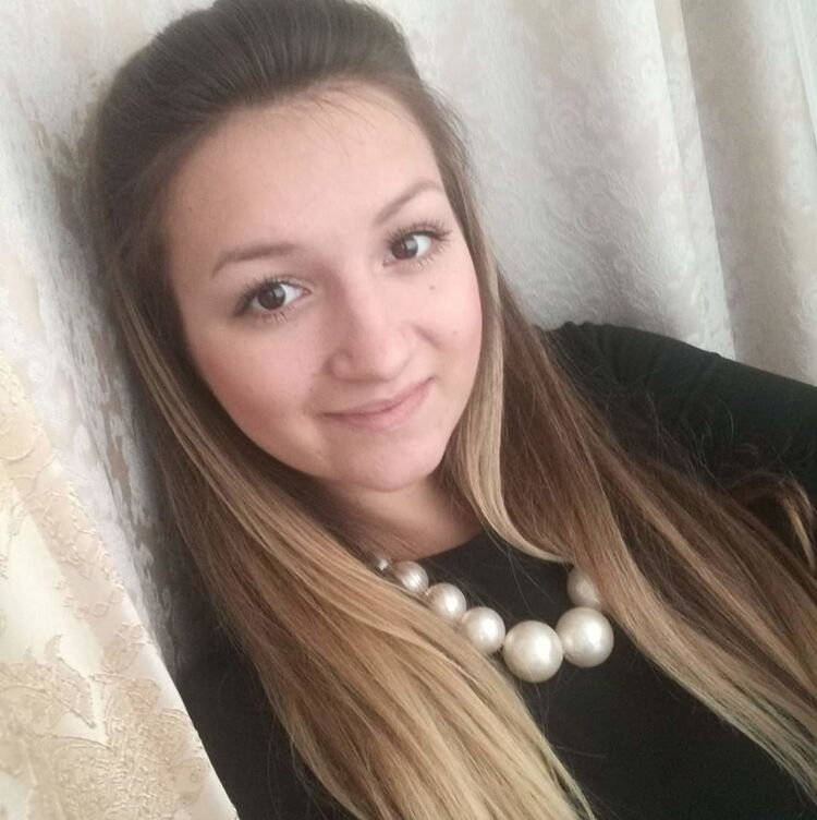  18940354  Milana, 31 ,    