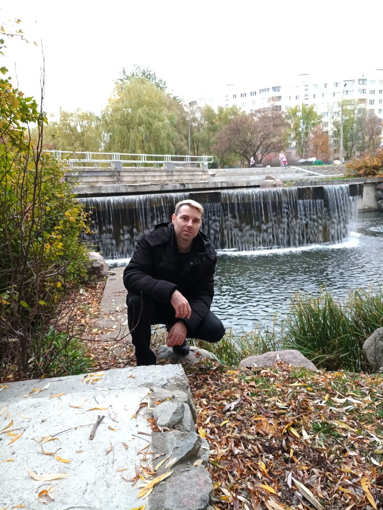  -,   Nikolas, 33 ,     , c 
