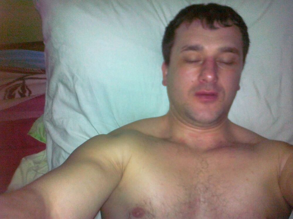  8324974  Sergiu, 45 ,    