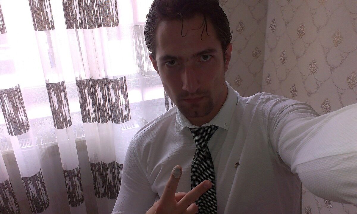  ,   Johnny, 33 ,   