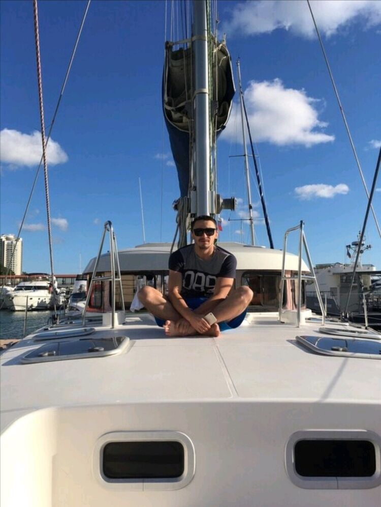  21238534  Shark, 35 ,    