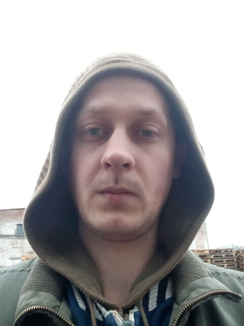 9591334  Serhiy, 37 ,    