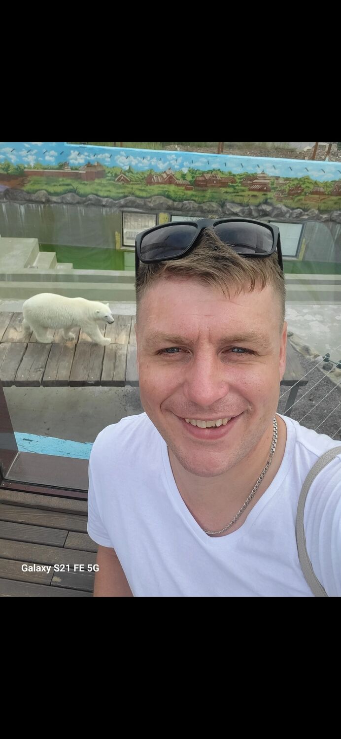  53086494  Maxim, 33 ,    