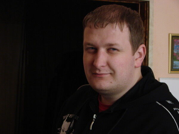  16748394  PaveL, 43 ,    