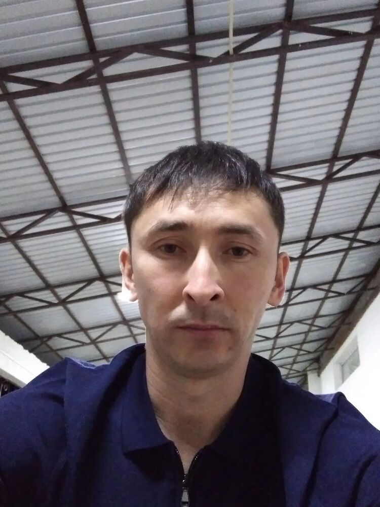  28128834  Azamat, 41 ,    