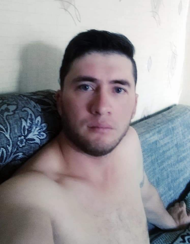  48926384  Artur, 32 ,    