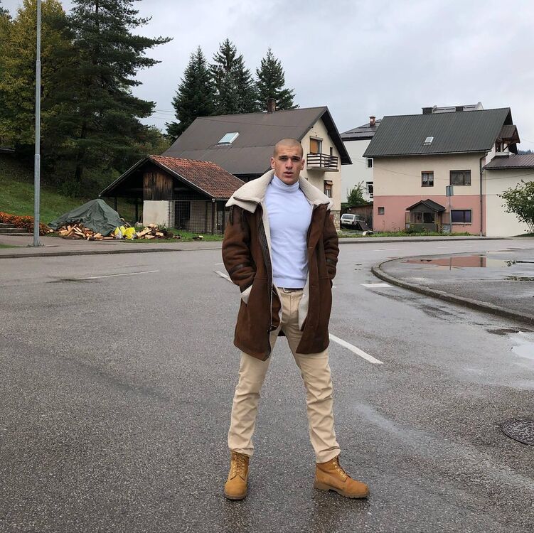 ���� 48168284 ������� ���������, 32 ����, ���� ���������� � ������