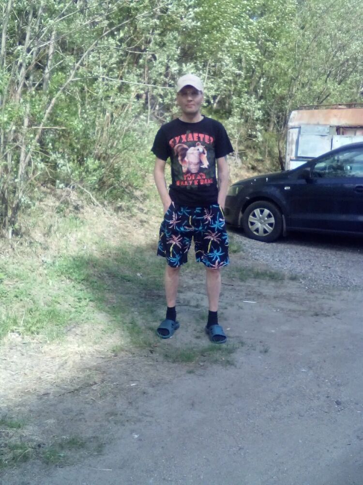  40995804  Sergey, 48 ,    