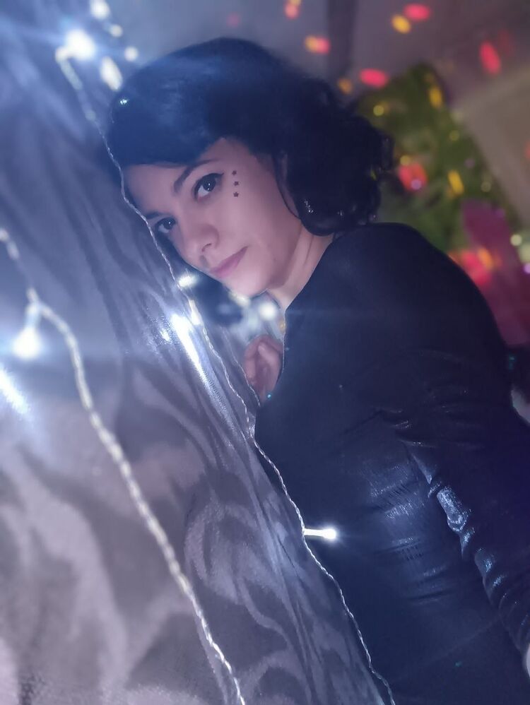  32577214  , 35 ,    