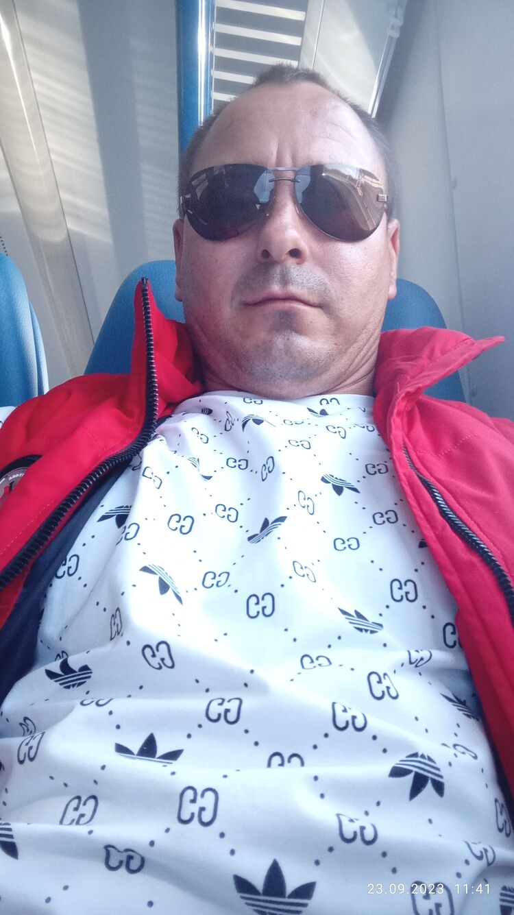  46629204  , 37 ,    