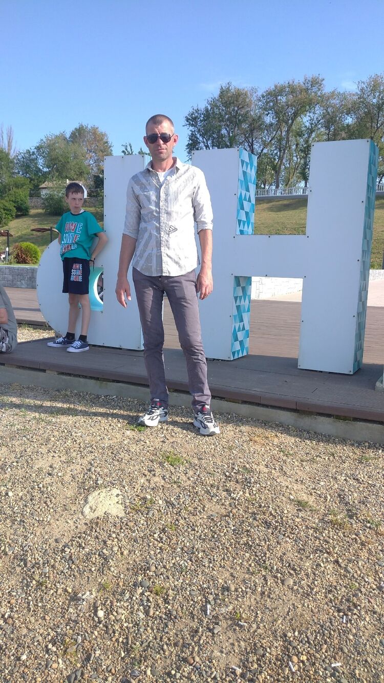  42458894  , 41 ,    