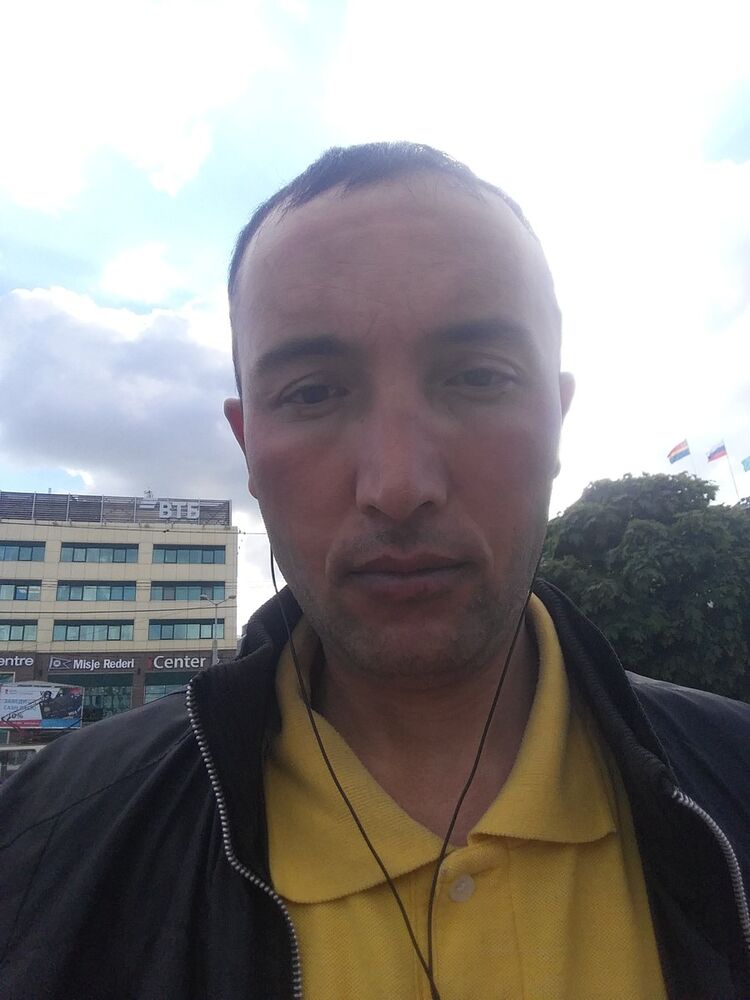  ,   Akbar, 36 ,   ,   , c 