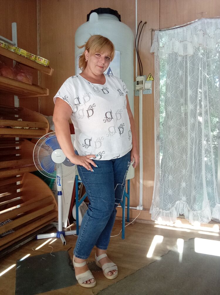  44922074  , 33 ,    