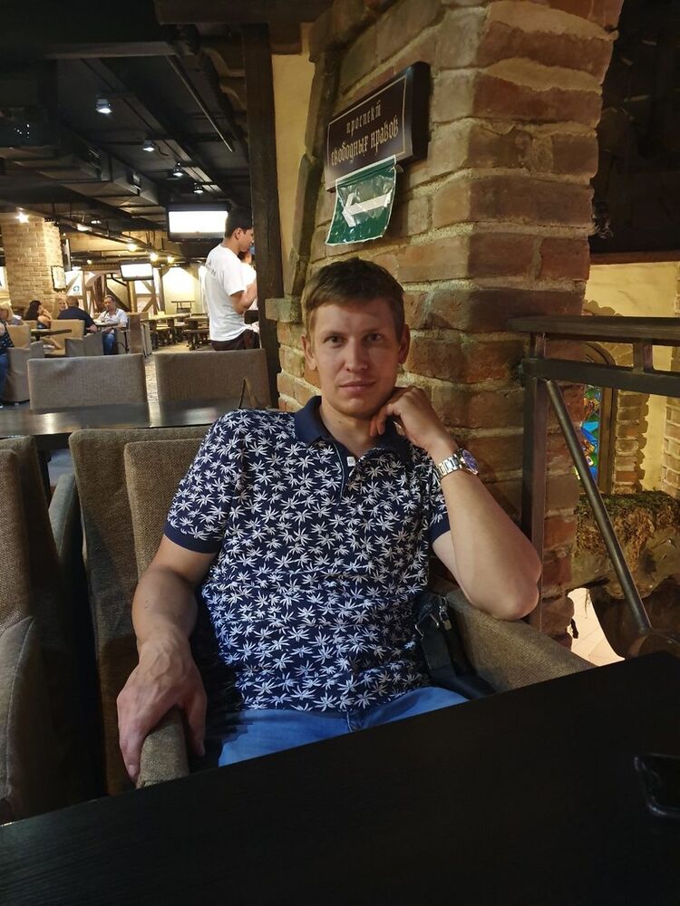 ���� 18303744 ������� �����, 41 ���, ���� ���������� � ��������