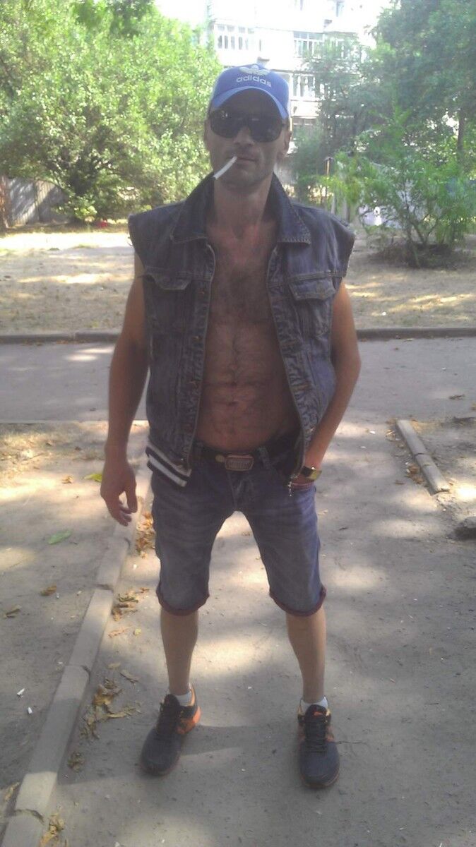  15044714  VADIM, 47 ,    