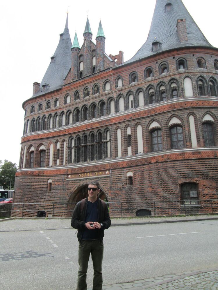  ,   Ivane, 40 ,   ,   , c 