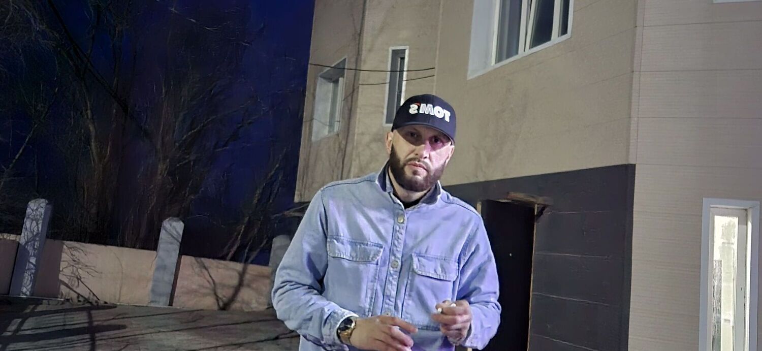  ,   Anton, 35 ,   ,   , c 