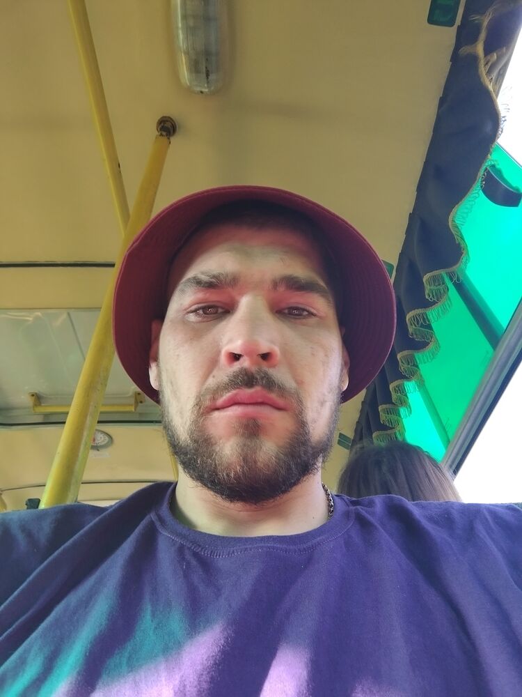  41267674  , 29 ,    