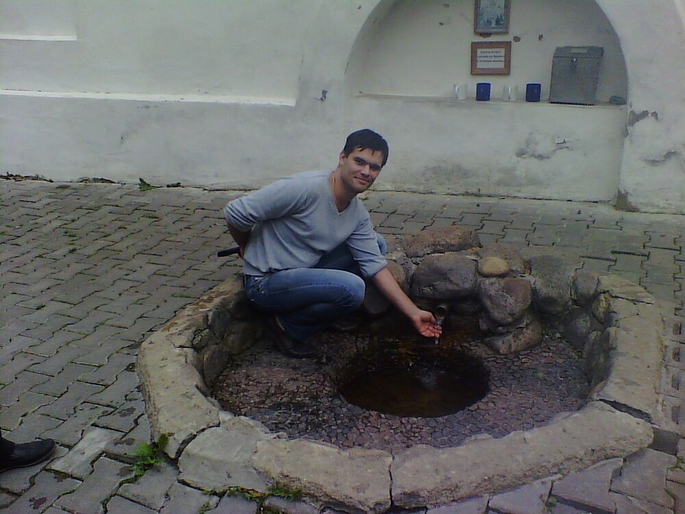  4811734  Andrei, 45 ,    