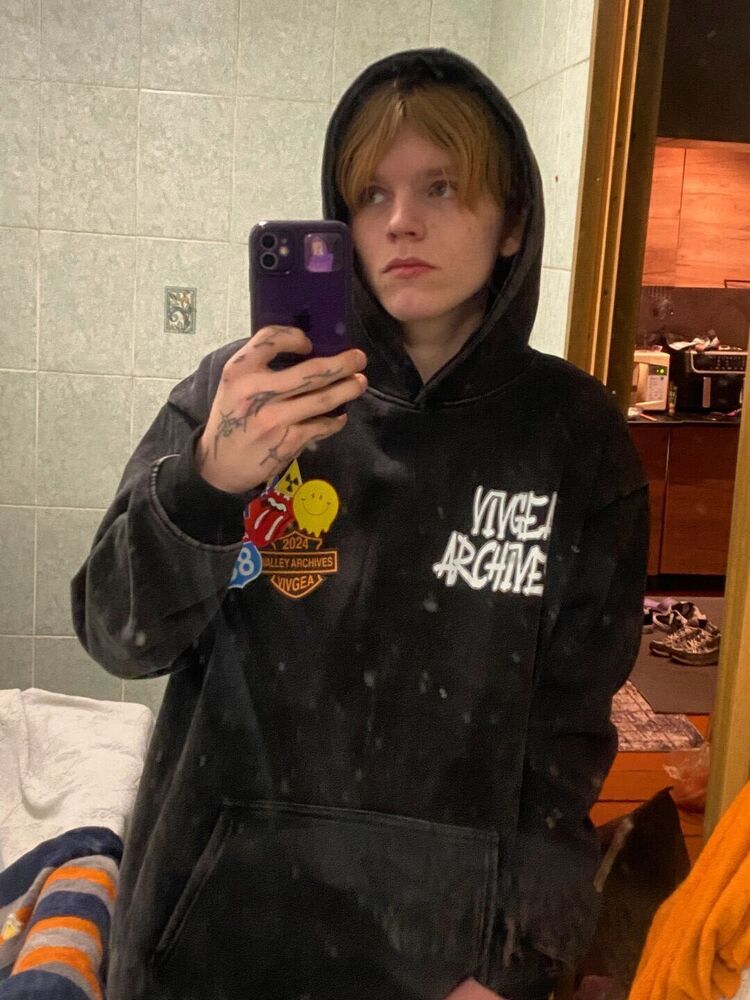 ���� 56056804 ����� �����, 18 ���, ���� ���������� � ������������