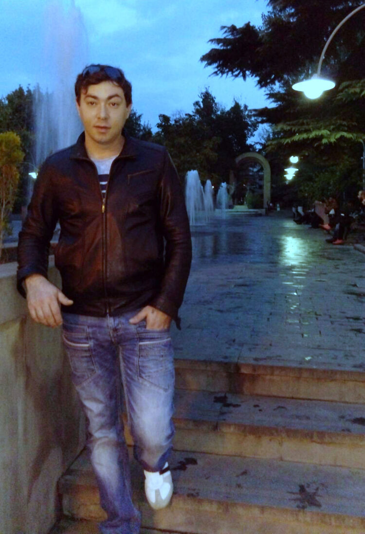  10706414  Vato, 44 ,    