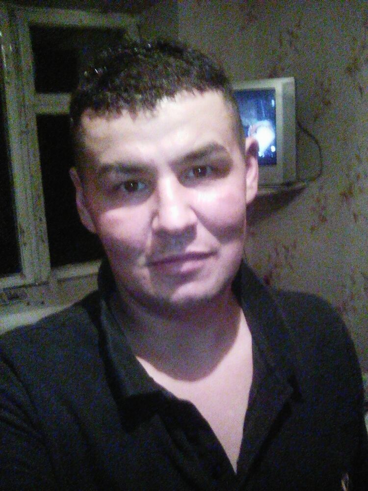  8729964  Rustem, 47 ,    