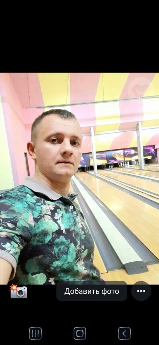  20579454  Andrii, 35 ,    