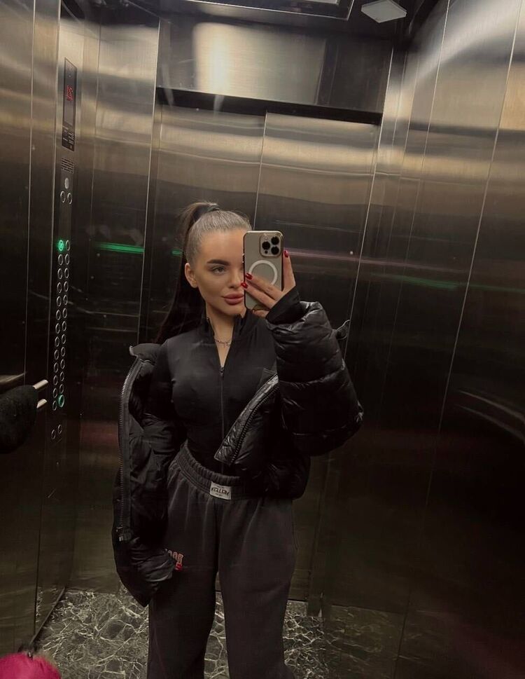  45284224  Anastasia, 22 ,    Warszawa