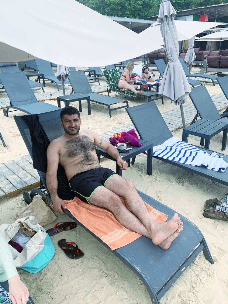  ,   Artur, 38 ,   ,   , c 