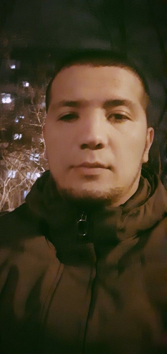  19136654  Ruslan, 31 ,    