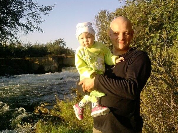  8598714  Vlodimir, 51 ,    