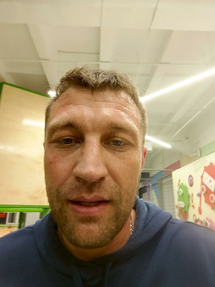  ,   Petru, 35 ,   ,   