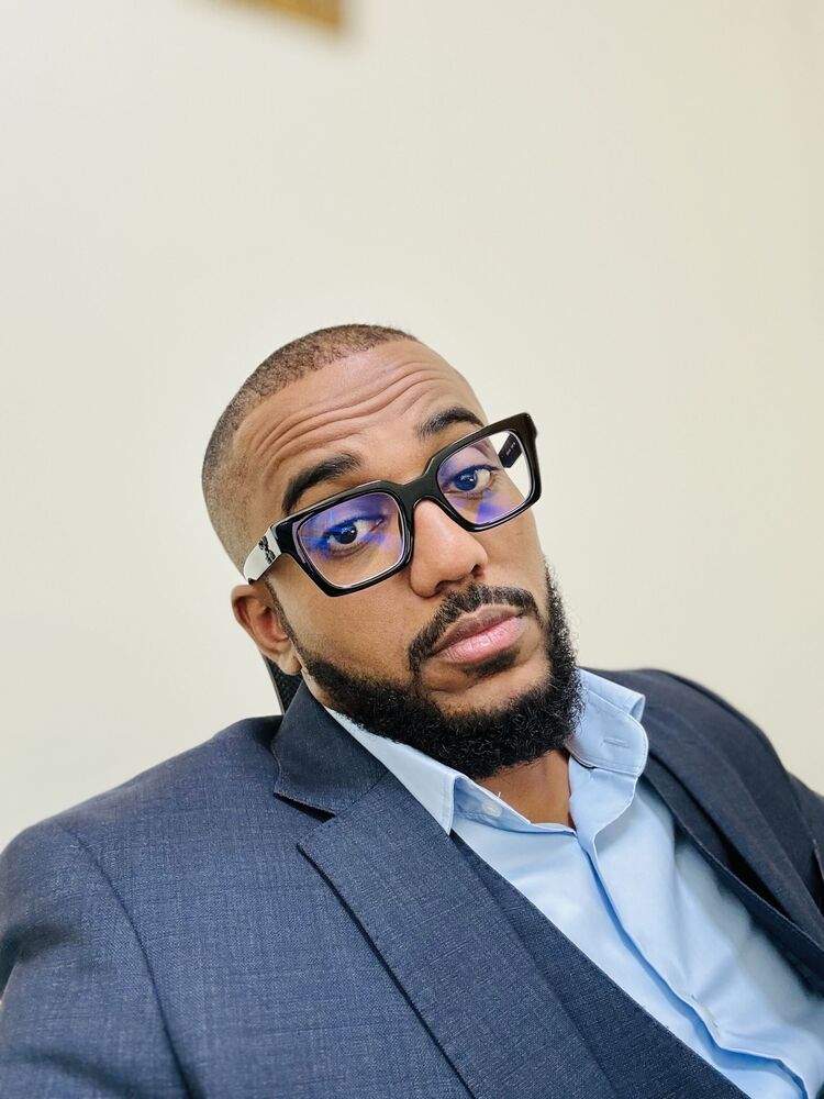 ���� 45679434 ������� Elba, 37 ���, ���� ���������� � ������