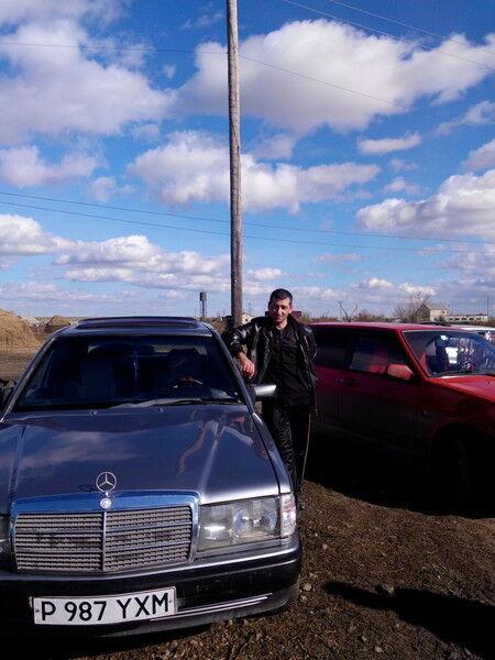 5888324  Vahid, 45 ,    