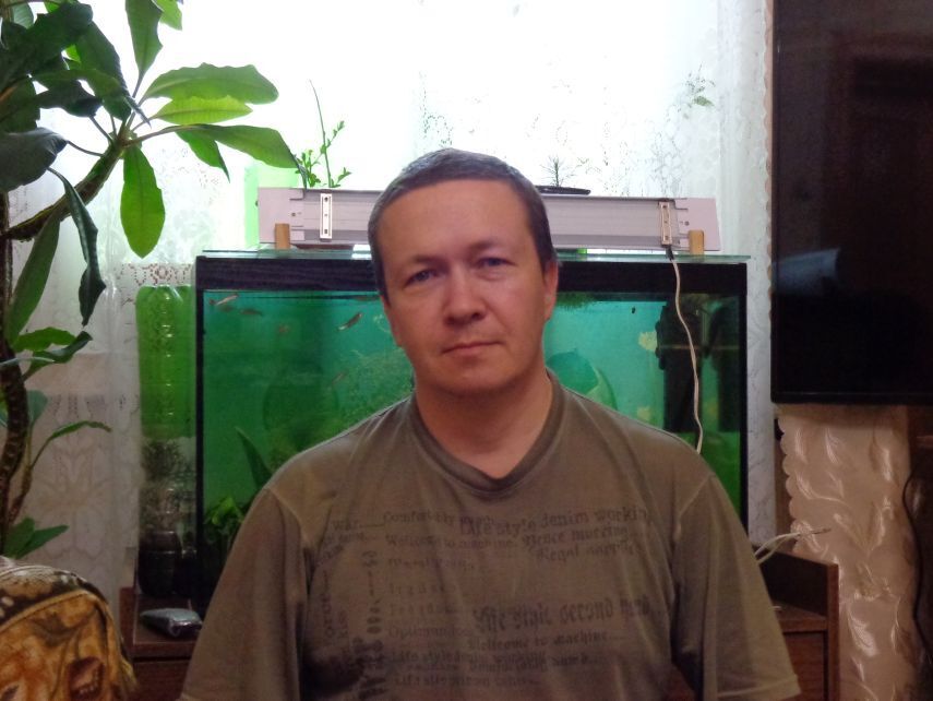  33017724  Vladimir, 53 ,    